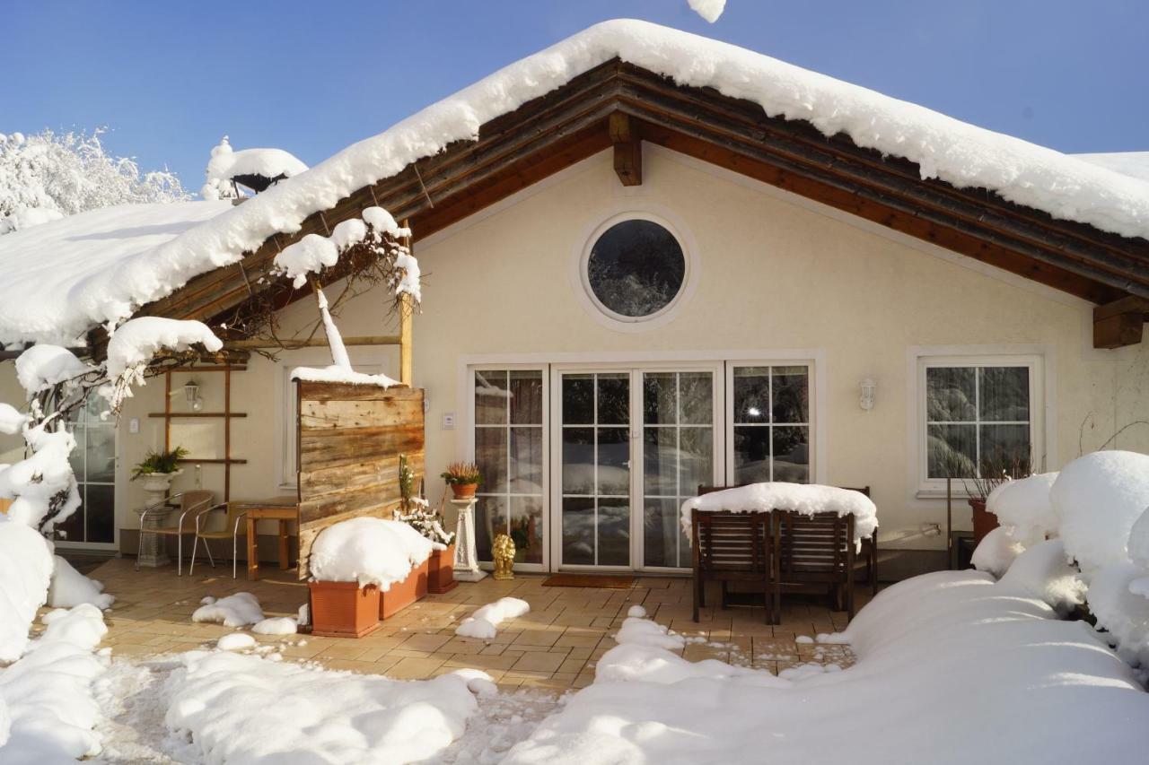 Alpen Crystal Apartment Бишофсхофен Екстериор снимка