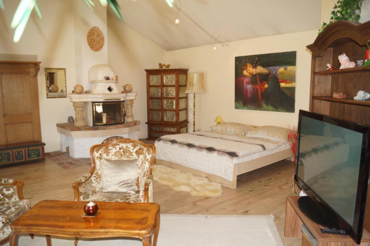 Alpen Crystal Apartment Бишофсхофен Екстериор снимка